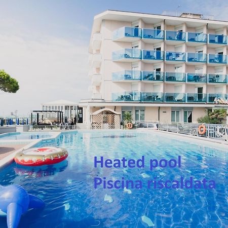 Hotel La Bussola リド・ディ・イエゾロ エクステリア 写真
