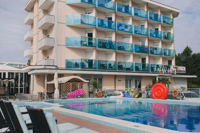 Hotel La Bussola リド・ディ・イエゾロ エクステリア 写真