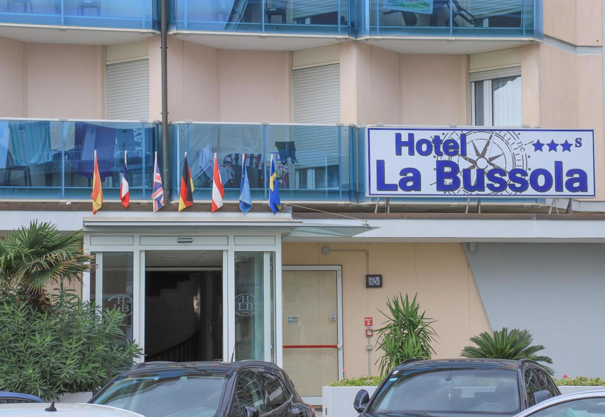 Hotel La Bussola リド・ディ・イエゾロ エクステリア 写真