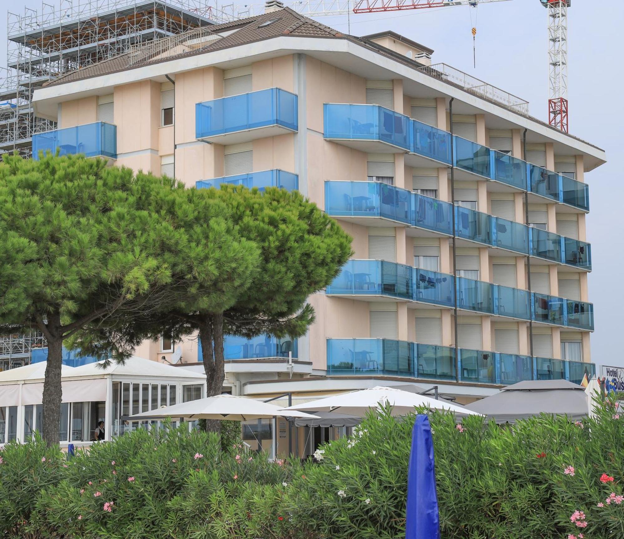 Hotel La Bussola リド・ディ・イエゾロ エクステリア 写真