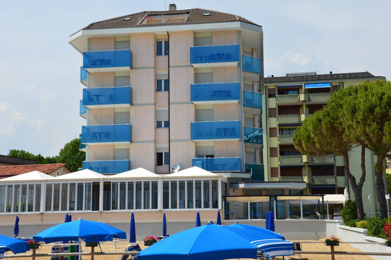 Hotel La Bussola リド・ディ・イエゾロ エクステリア 写真